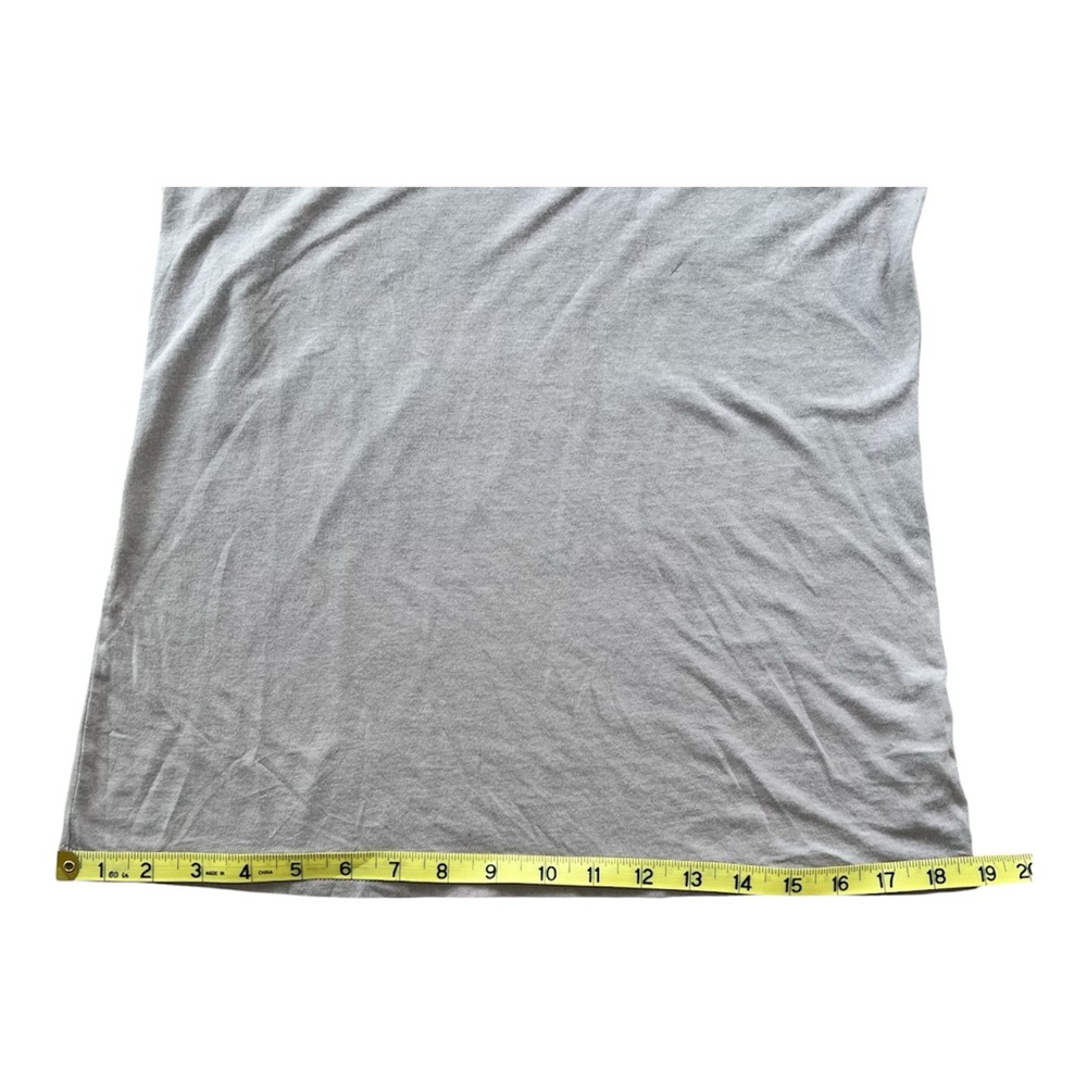 VINCE Essential Light Gray Pima Cotton Crew Neck T-Shirt Size M Short Sleeve - Picture 4 of 16